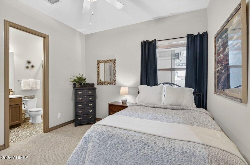 047_50-web-or-mls-54-_e_nighthawk_wa_314