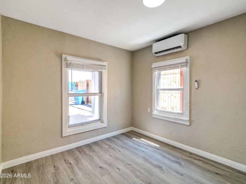 Copy of 08-820 S 15th Ave-8