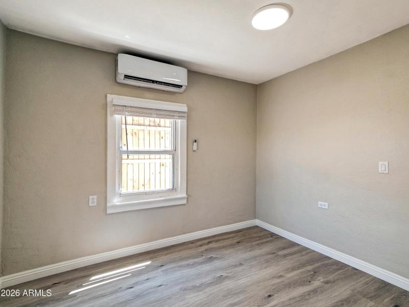 Copy of 11-820 S 15th Ave-11