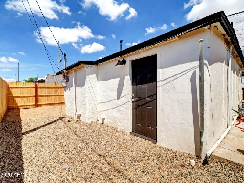 Copy of 15-820 S 15th Ave-15