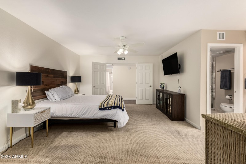 20 - Leisure World 475