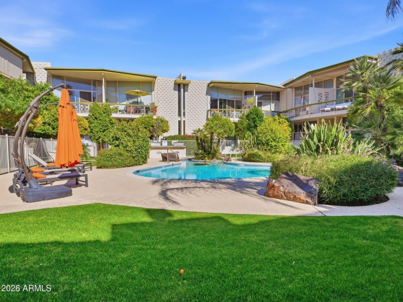 Resort style style pool