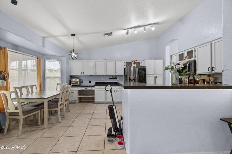 Dining/Kitchen