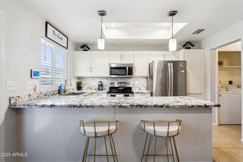 10-web-or-mls-170-e-guadalupe-rd-unit-15