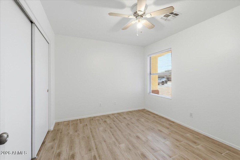 31-1877_S_157th_Dr_29