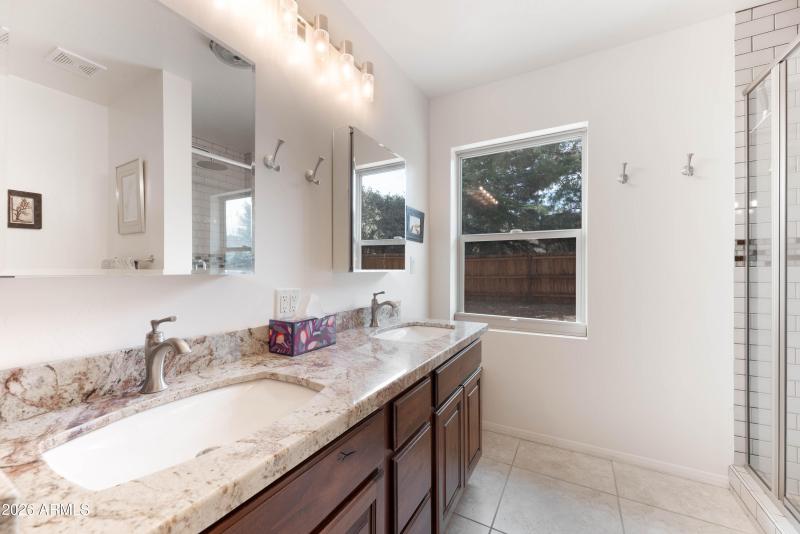 100_Rain_Trail_Rd-18