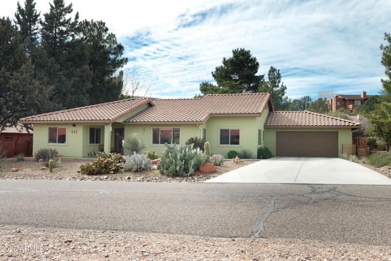 100_Rain_Trail_Rd-37