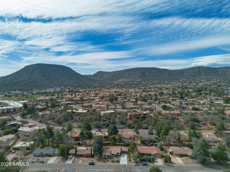 100_Rain_Trail_Rd-41