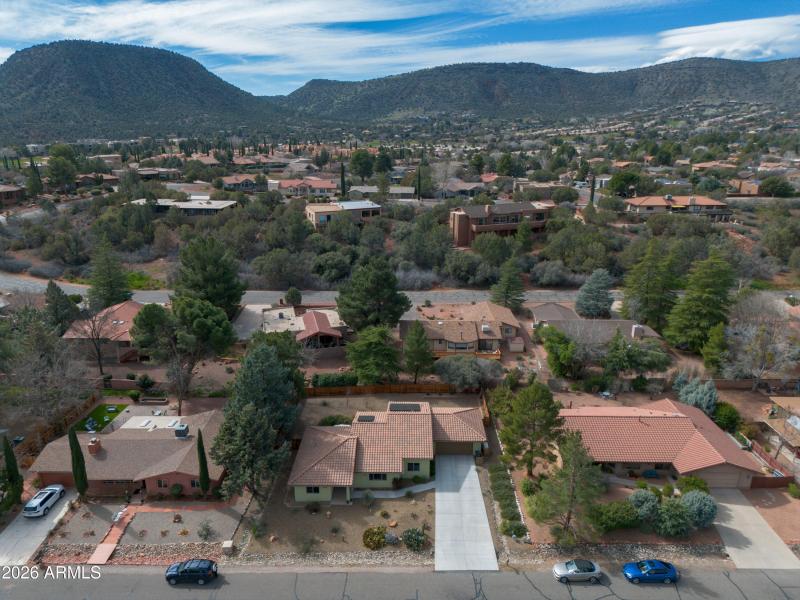 100_Rain_Trail_Rd-49