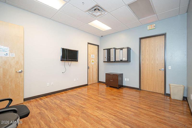 20260211_4338-W-Thomas-Rd_18