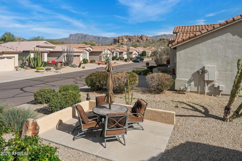 11-5555-S-Indigo-Drive-11