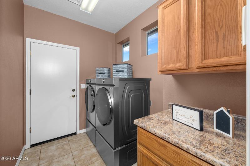 37-5555-S-Indigo-Drive-37