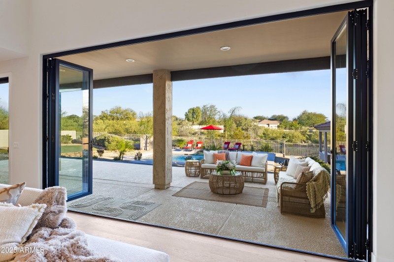 27589 N 61st Pl-----3