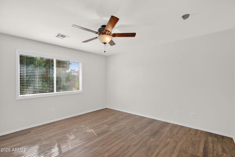 13-web-or-mls-08E Flossmoor Ave