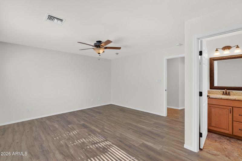 17-web-or-mls-11E Flossmoor Ave