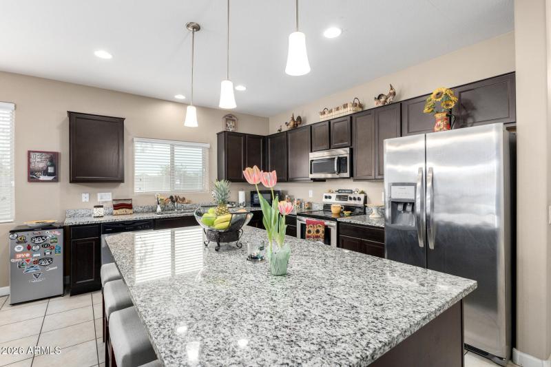 HIGHLY UPGRADED KITCHEN