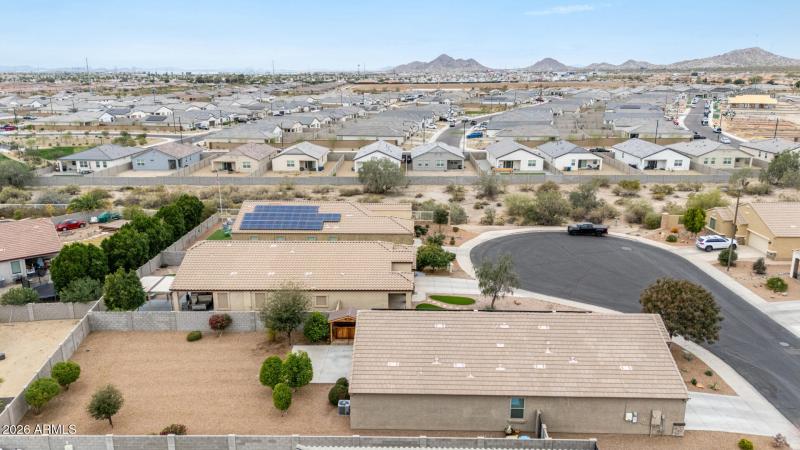 QUIET CUL DE SAC STREET