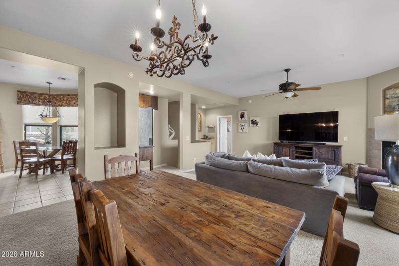 High Ceilings w/Natural Light