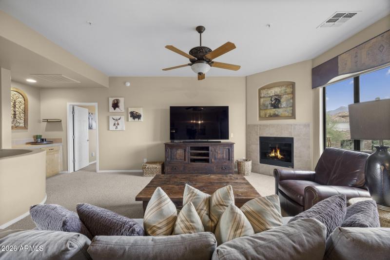 Family Room w/Gas Fireplace