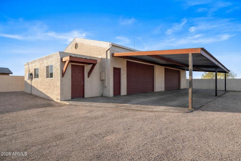 1700 sq ft shop with AC