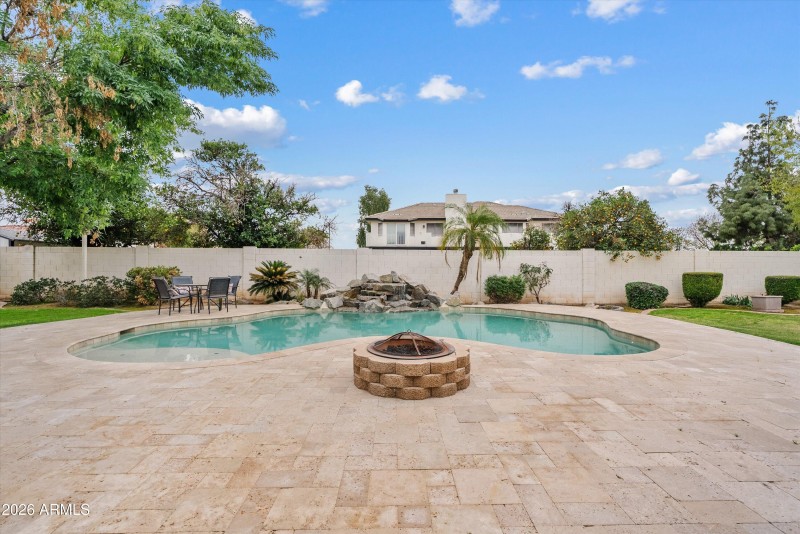 Retreat to Paradise!