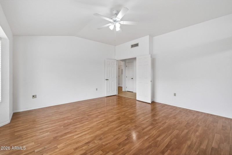 30_13540_W_Pavillion_Dr28_mls