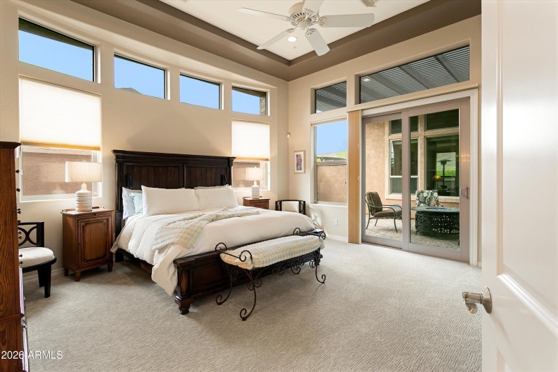 ELEGANT PRIMARY BEDROOM