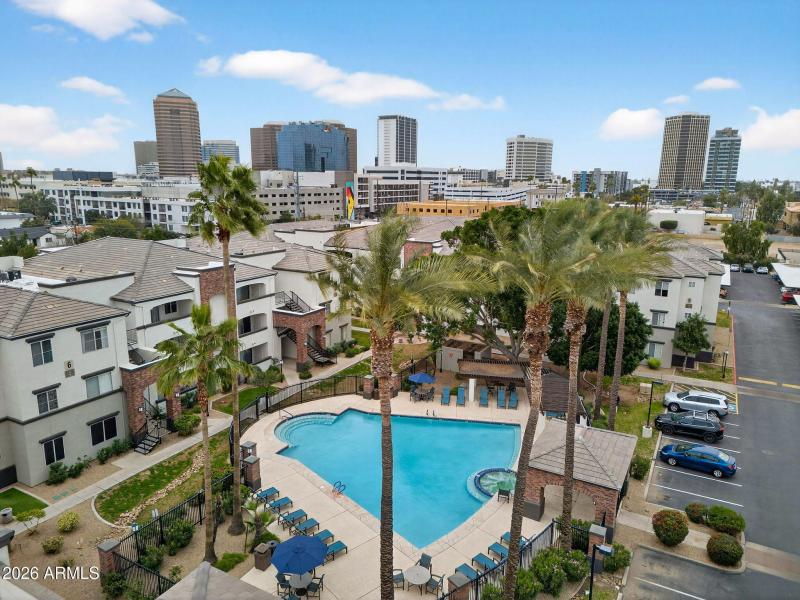 52-web-or-mls-12N 7th St 332