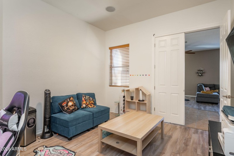 21-web-or-mls-7750-e-welsh-mountain-dr