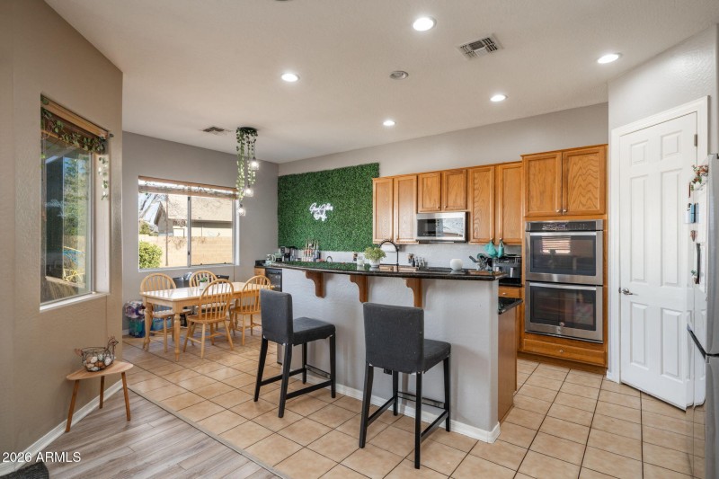 29-web-or-mls-7750-e-welsh-mountain-dr