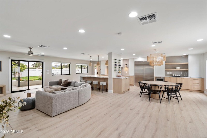 Living And Dining Area w Kitchen Island