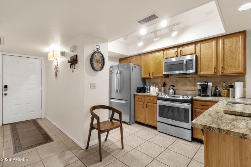 10-web-or-mls-8651-e-royal-palm-rd-127