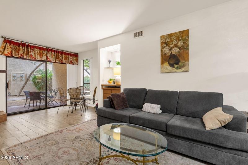 18-web-or-mls-8651-e-royal-palm-rd-127