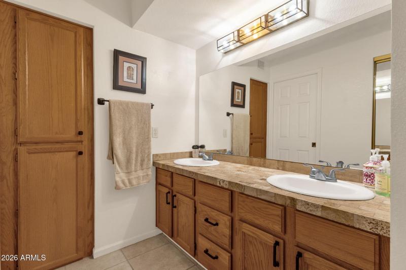 25-web-or-mls-8651-e-royal-palm-rd-127