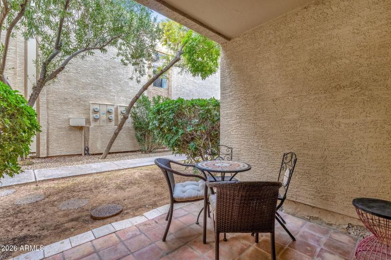 26-web-or-mls-8651-e-royal-palm-rd-127