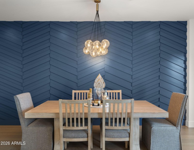 17-web-or-mls-Living Space2