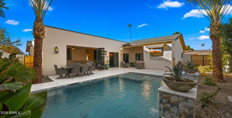 48-web-or-mls-Backyard5