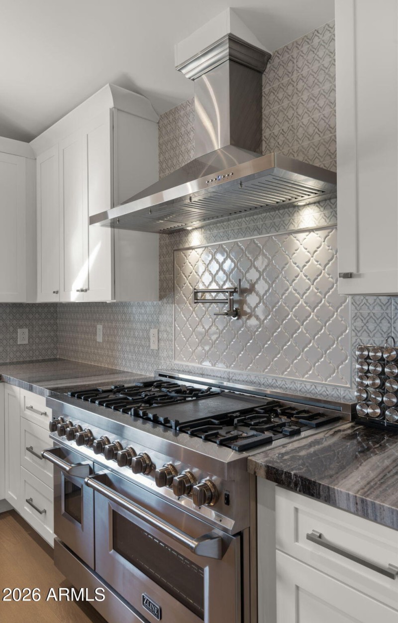 13-web-or-mls-Great Room4