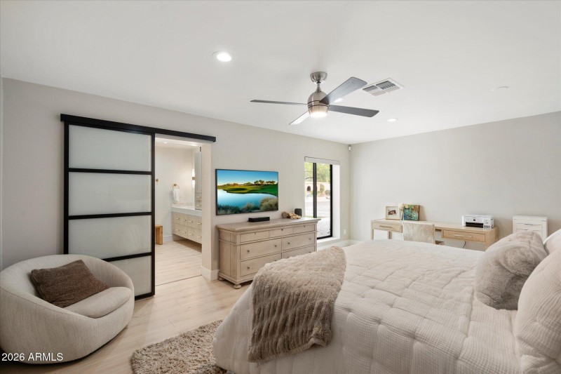 Primary Bedroom w Bath Access