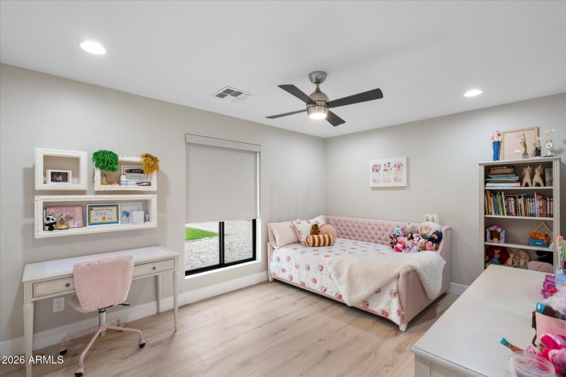 Bedroom w Abundant Light