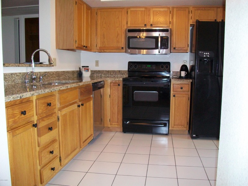 100_0485 112 kitchen 1