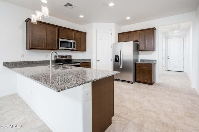 12251_w_caraveo_pl_high_res_8