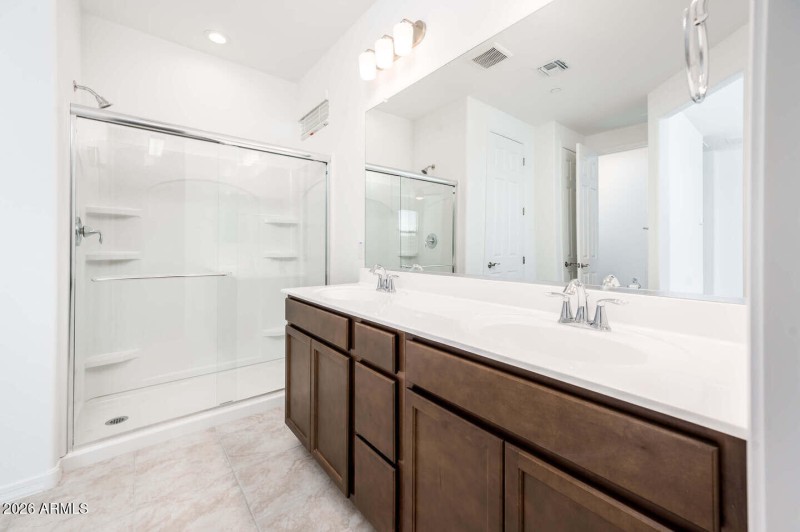 12251_w_caraveo_pl_high_res_20