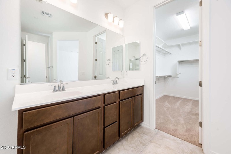 12251_w_caraveo_pl_high_res_21