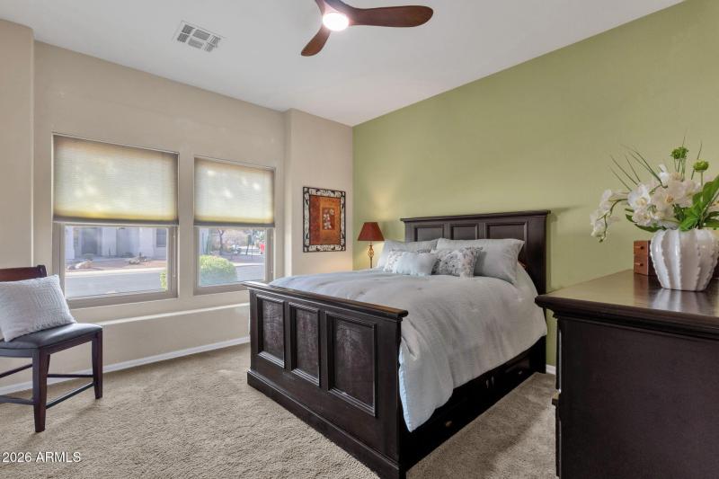 30-web-or-mls-4436-e-strawberry-dr