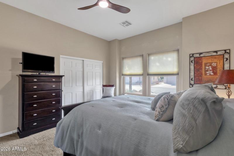 31-web-or-mls-4436-e-strawberry-dr