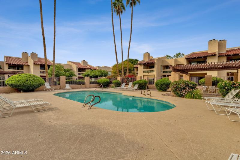 36-web-or-mls-8651-e-royal-palm-rd-127