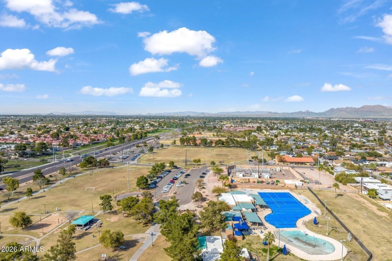 Walking Distance Chaparral Park