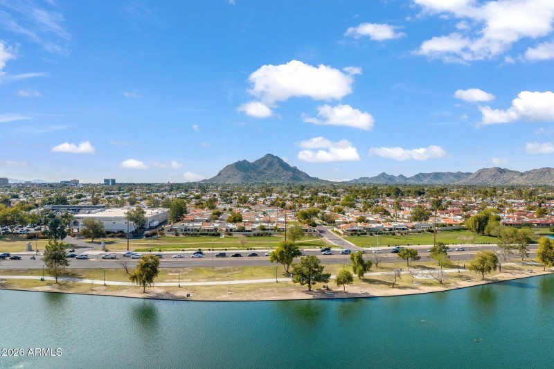 Walking Distance Chaparral Park