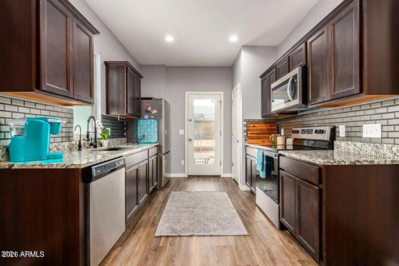 20210918152823787589000000-o